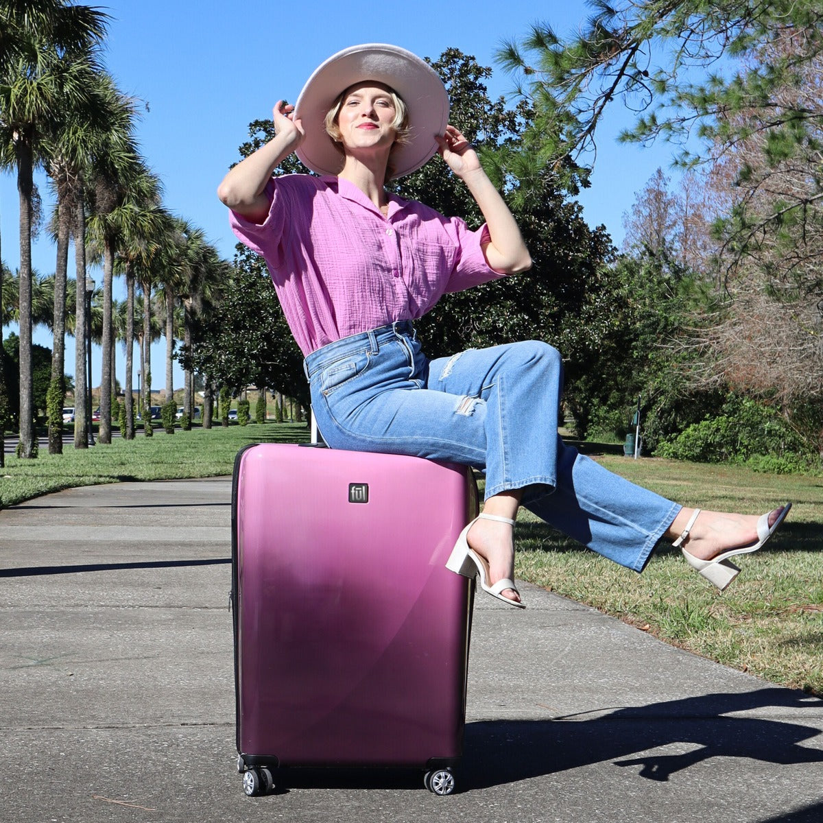 Ful Impulse Ombre Hardside Spinner 22" Luggage, Pink