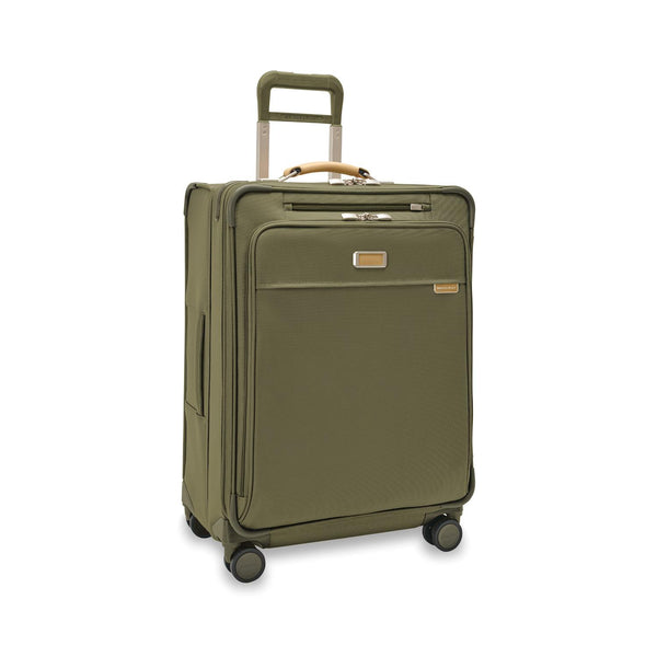 Baseline Collection Medium Expandable Spinner by Briggs & Riley (BLU126cxsp)