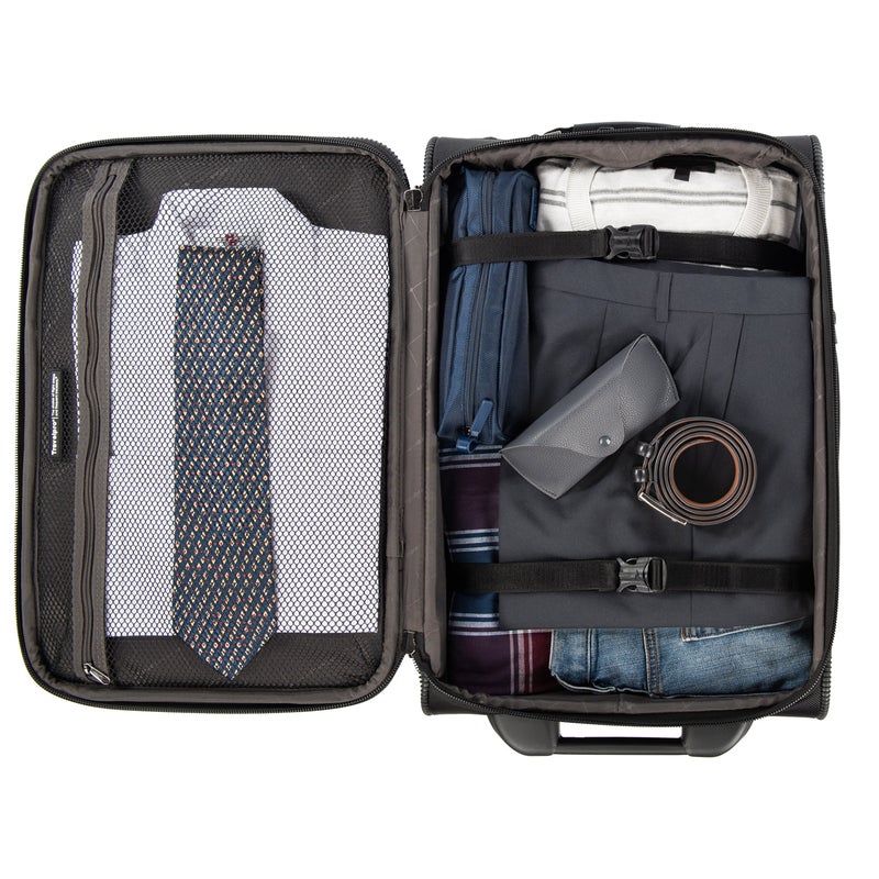 FlightCrew 5: 3621-01, 21" Rollaboard by Travelpro