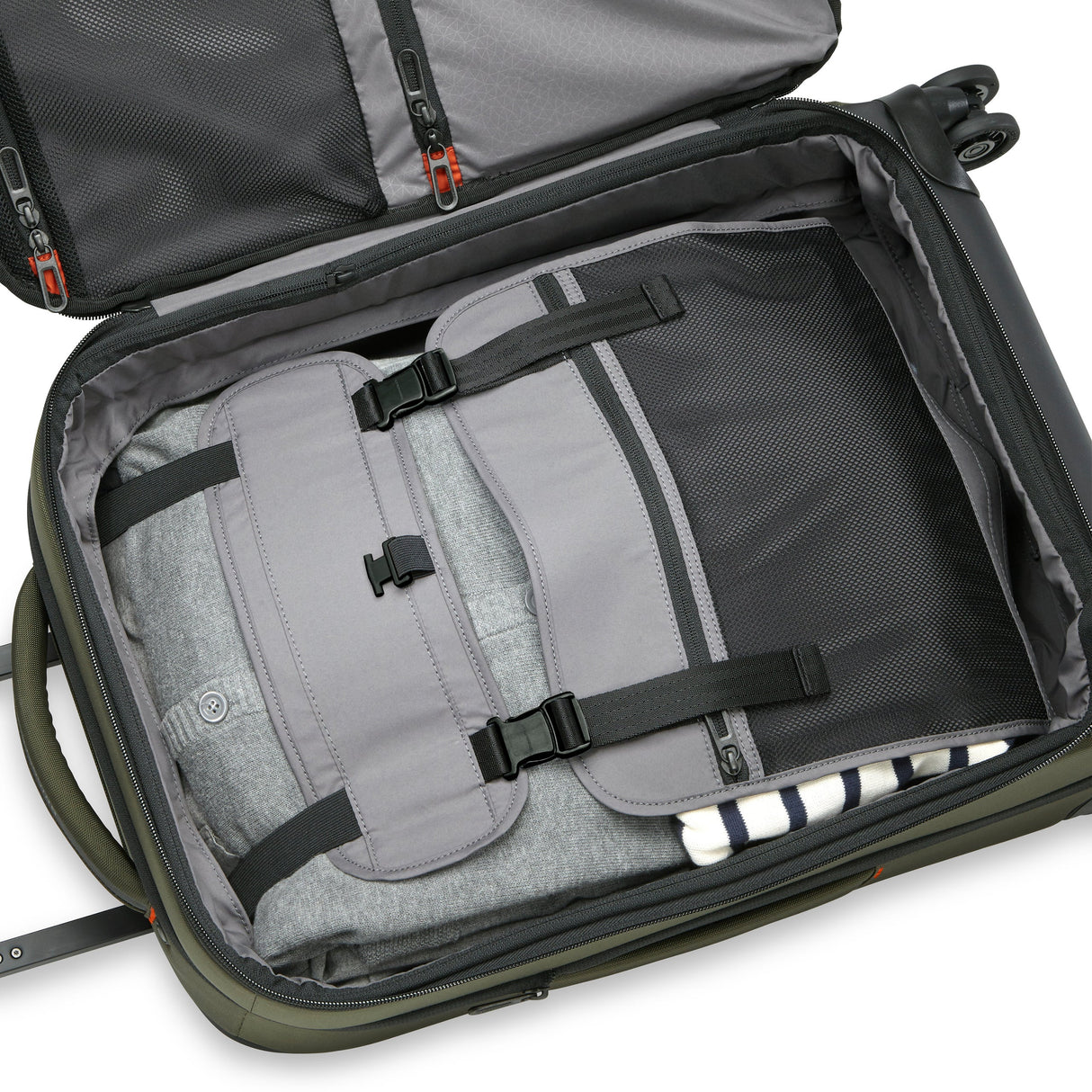 ZDX Collection 22" Domestic Carry-on Expandable Spinner by Briggs & Riley (ZXU122SPX) - Now On Sale - Save 20%